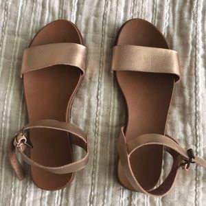 Universal Thread Rose Gold Sandals Nyla ✨